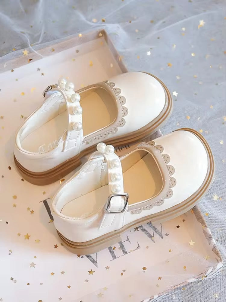 Girls Patent Leather Shoe