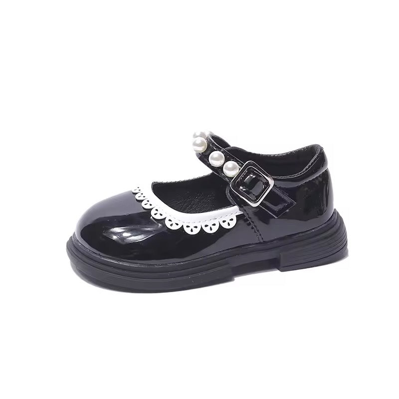 Girls Patent Leather Shoe