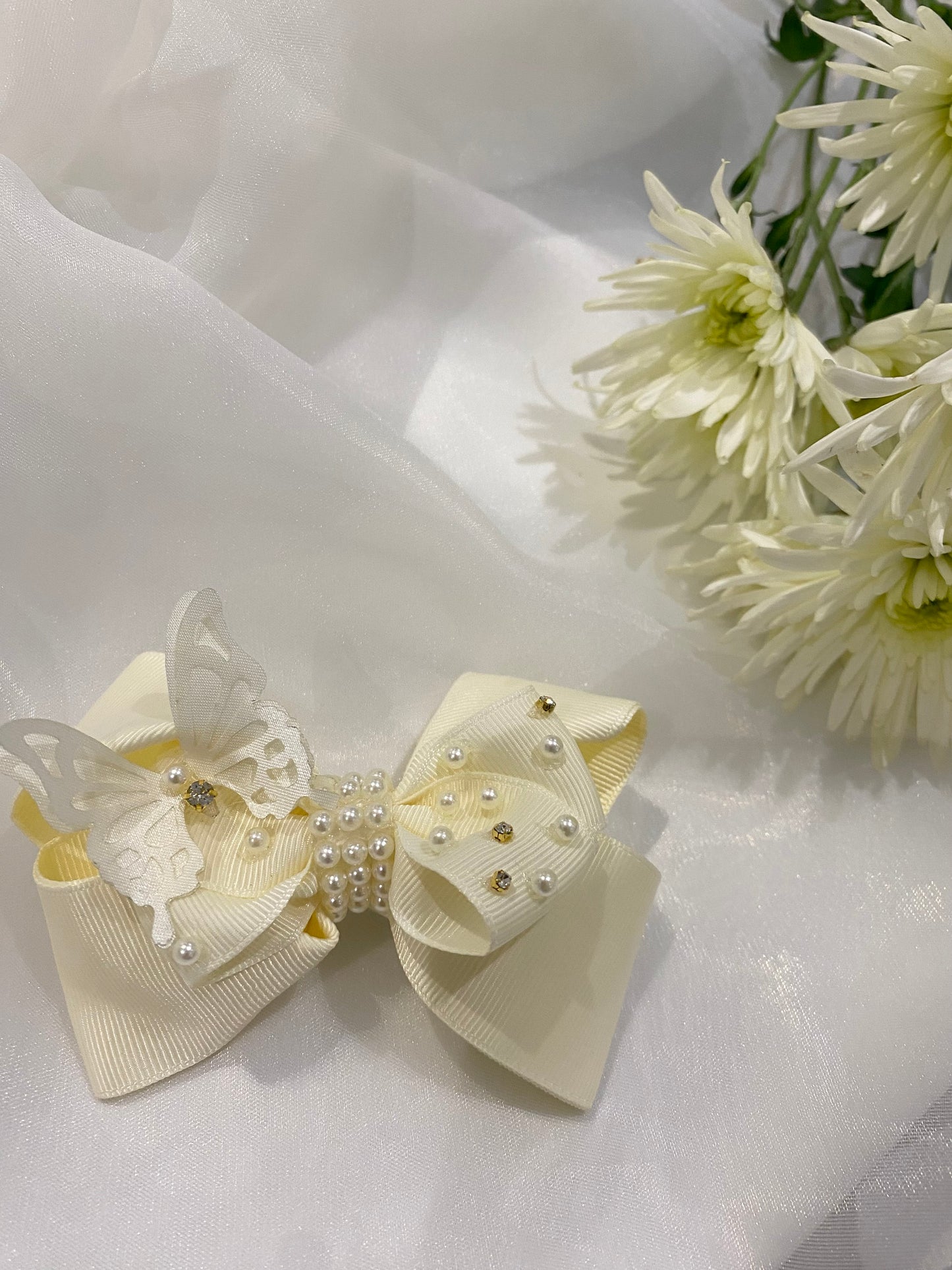 Handmade Ivory Grossgain Hairslide