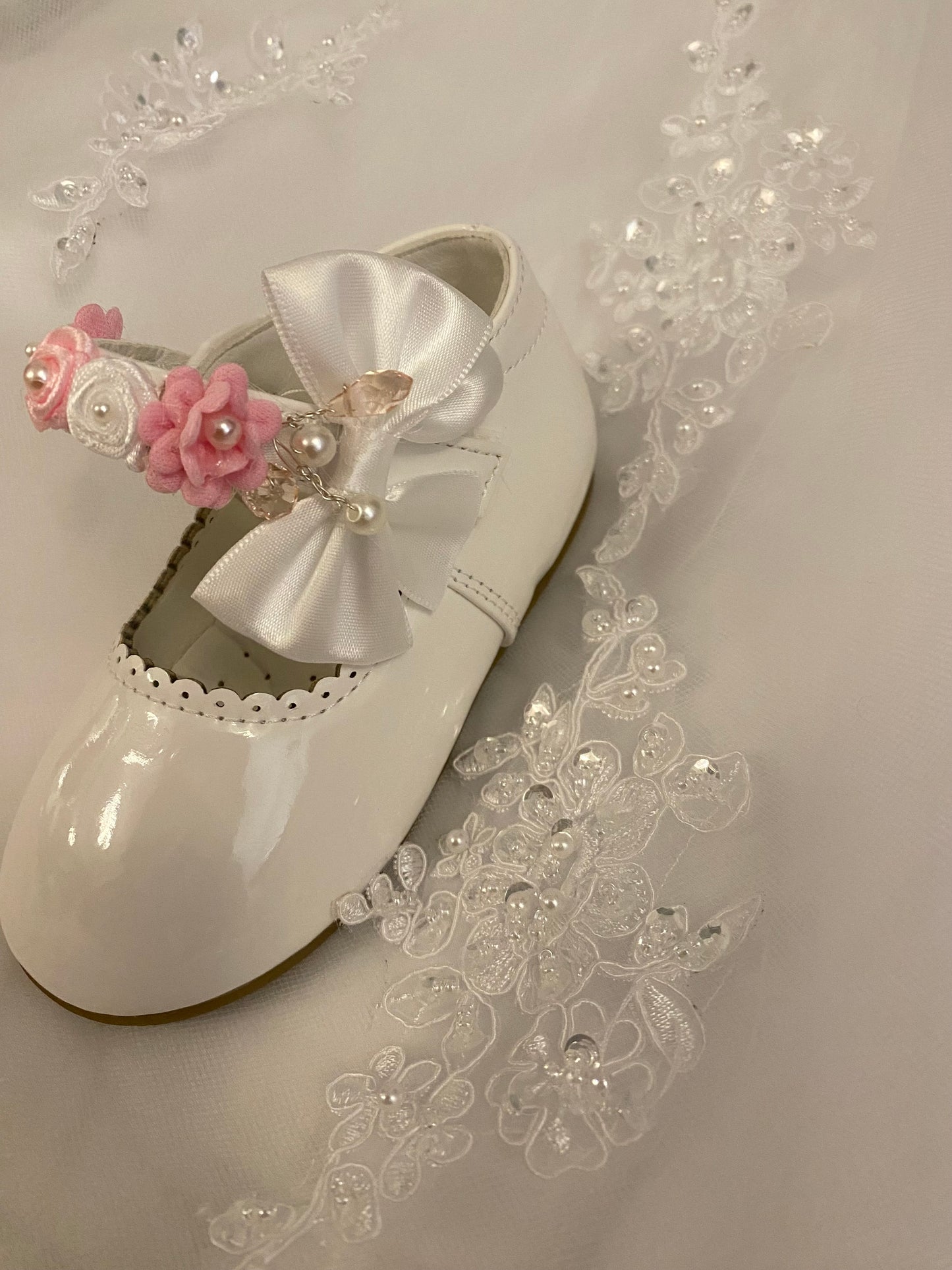 Baby Girls White Patent Mary Jane Style Shoes & Matching Headband