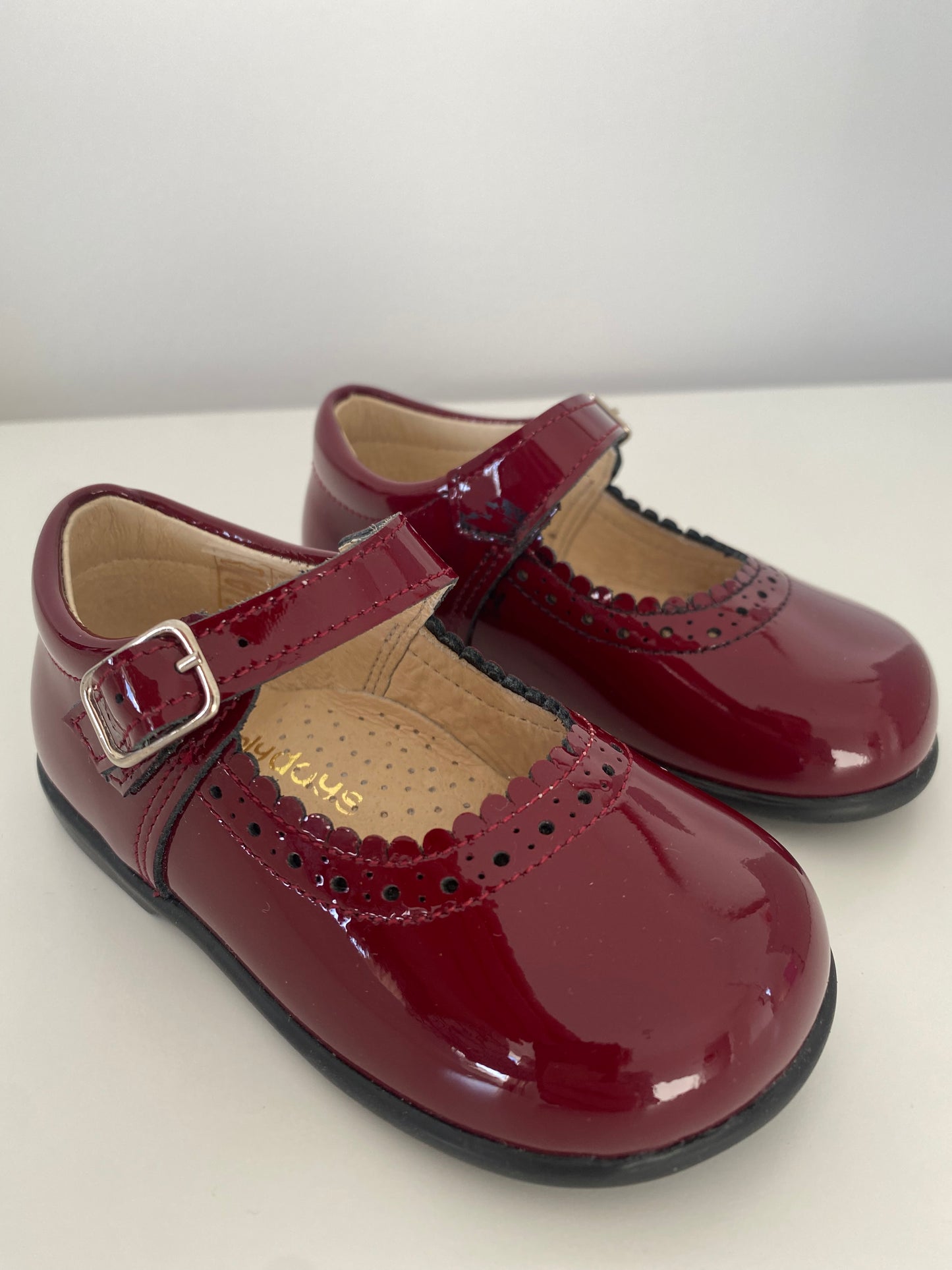 “Alice” Baby Girls Burgundy Patent Shoes