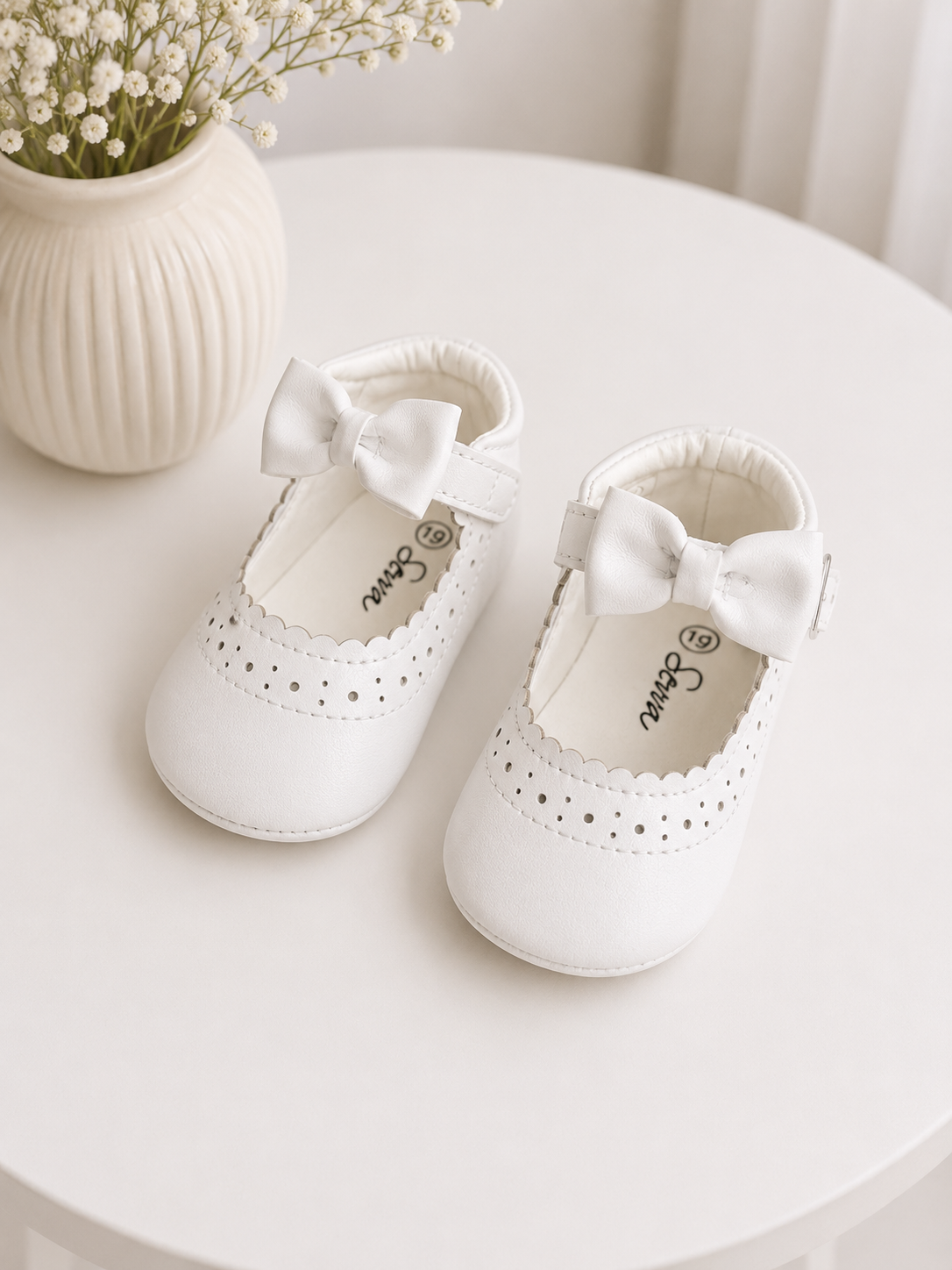 Elegant White Baby Mary Jane Shoes with Satin Bow
