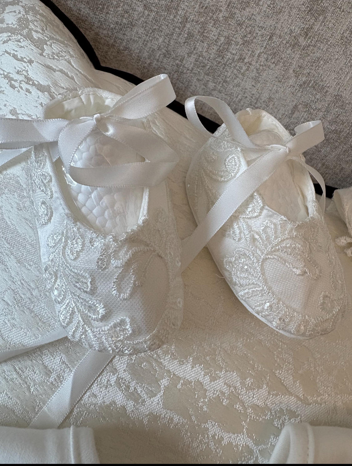 PREMIUM COLLECTION Jace -  Boys Traditional 4 Piece Christening Romper, Sleeveless Coat, Bonnet & Shoes